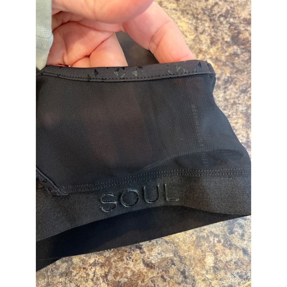 SoulCycle Black Cutout Sports Bra Strappy Back Medium Workout Yoga NWT - Picture 4 of 8